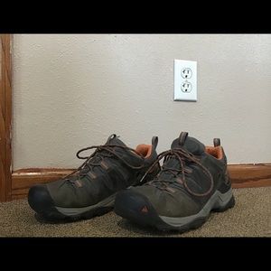 Men’s keen shoes in excellent shape
